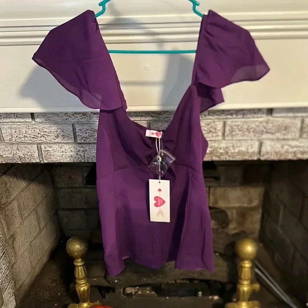 Buddy Love NWT Purple Flutter Sleeve Peplum Top Size Small Romantic Date Night